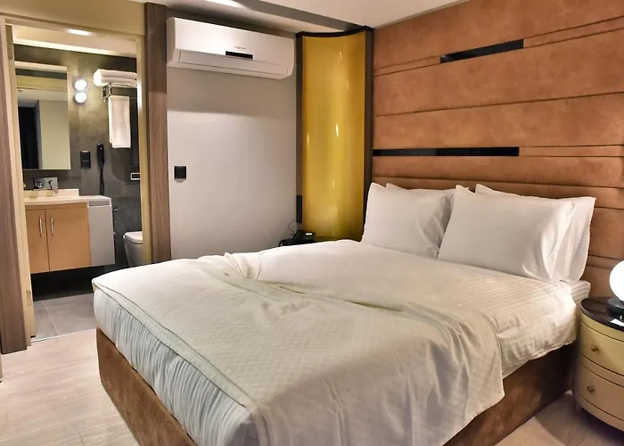 Dosso Dossi Laleli Istanbul