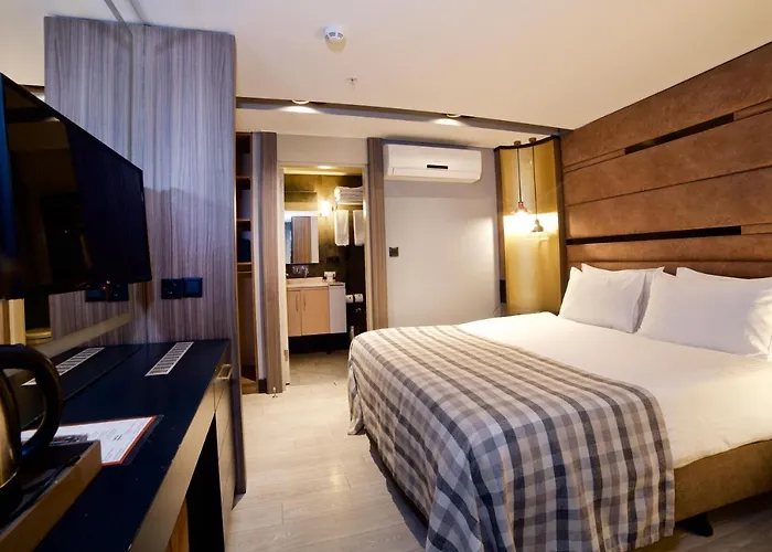 Dosso Dossi Laleli Hotel 3*