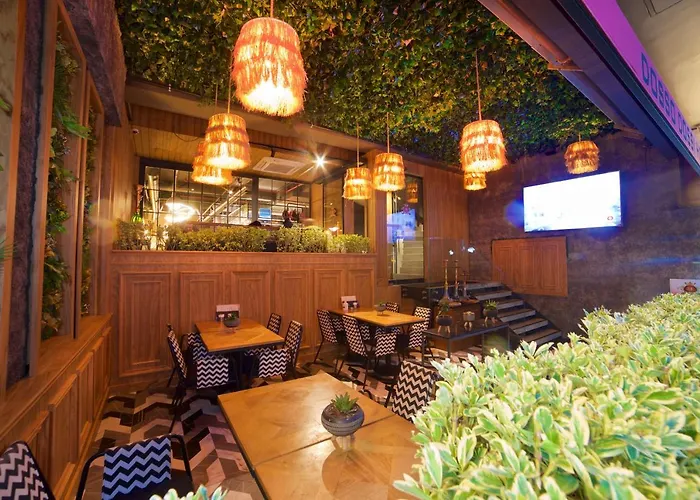 Dosso Dossi Laleli Istanbul