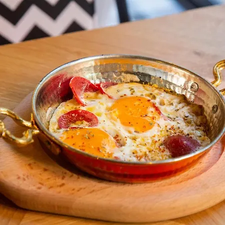 Dosso Dossi Laleli Szálloda