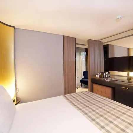 Dosso Dossi Laleli Szálloda